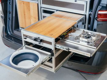 Noemi-H3-Multivan-kuchyňka